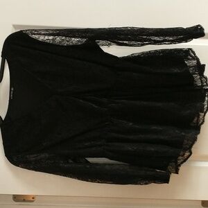Women's 18/20 black lace top